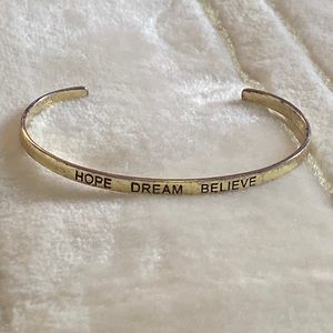 Sterling silver 925 Hope Dream Believe cuff bracelet
